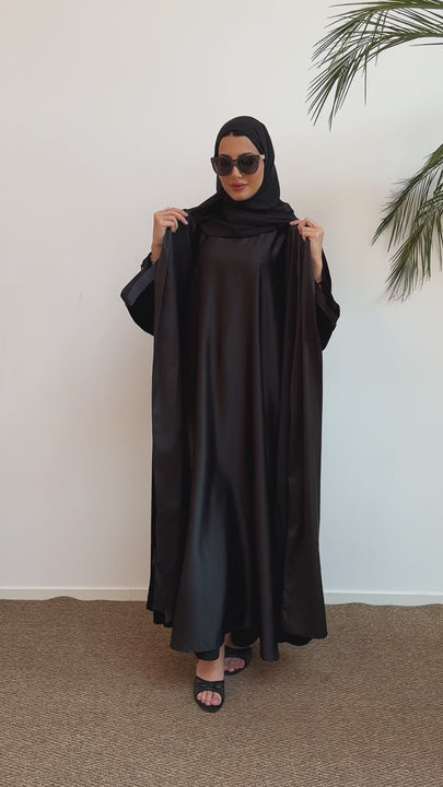 Charlotte Black Abaya